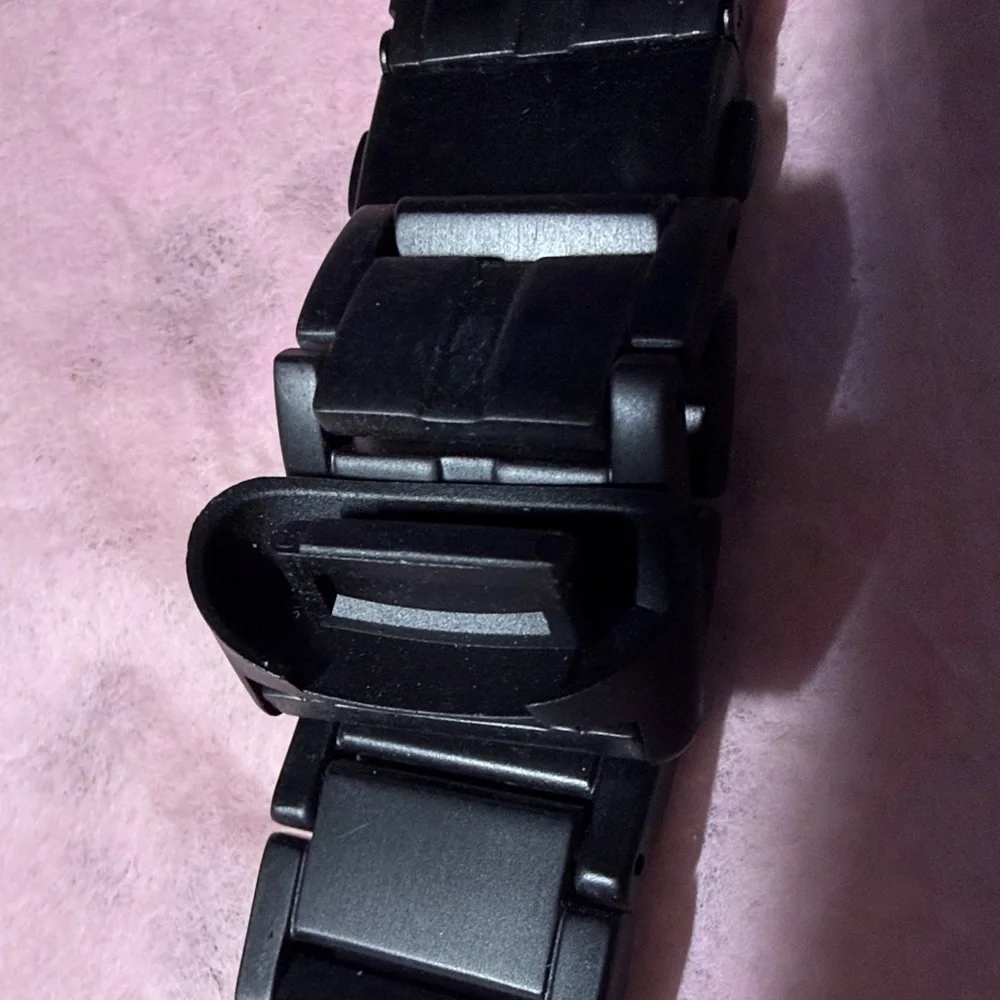 Black Metal Watch Band for Fitbit